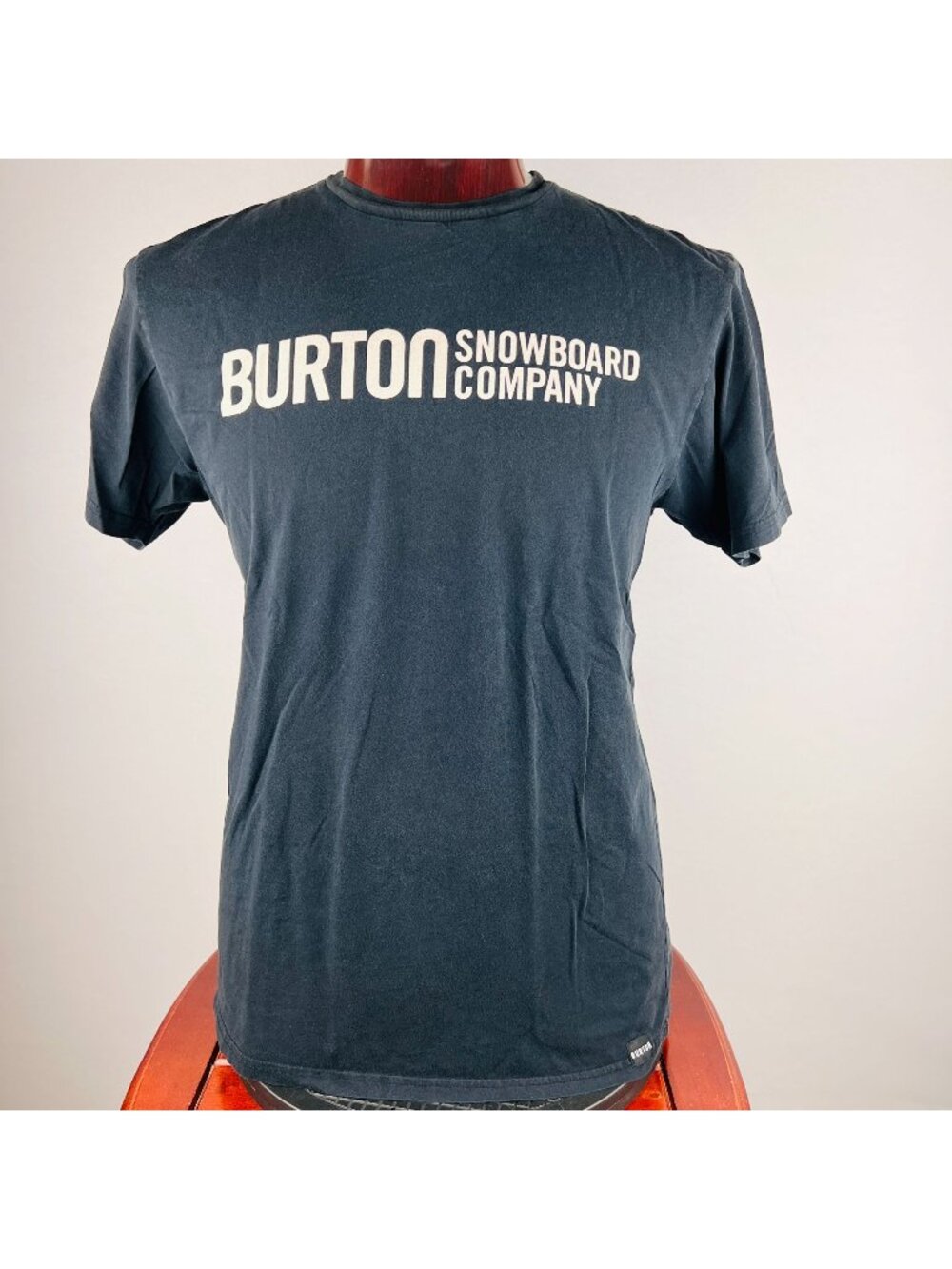 Burton Snowboard Company Large T-Shirt Shirt